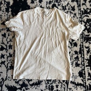 Ralph Lauren polo t shirt. Size medium